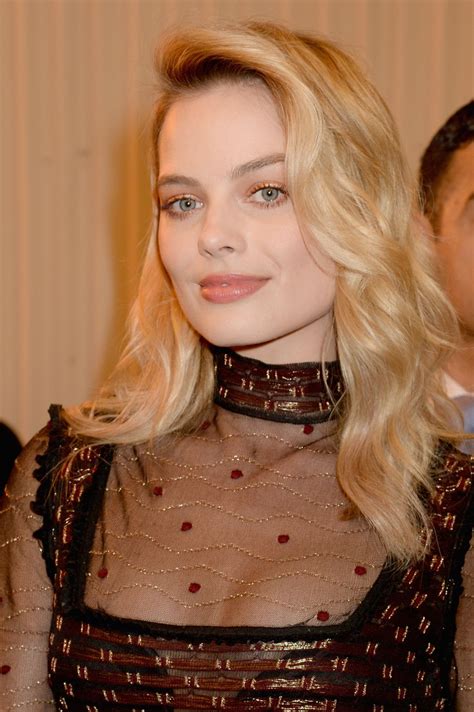 Margot elise robbie was born on july 2, 1990 in dalby, queensland, australia to scottish parents. MARGOT ROBBIE at 2016 MTV Movie Awards in Burbank 04/09 ...