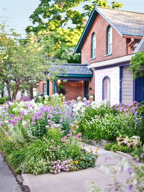 Remarkable Flower Bed Ideas Front Of House