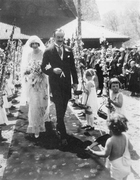 The Glamorous Wedding Of Cornelia Vanderbilt And John Cecil 1924 Royals Face Biltmore Wedding