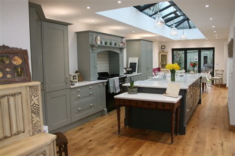 Choose the grey cabinet with the nice white pattern tiles in the back makes it looks clean and bright. An Innova Linwood Lamp Room Grey Kitchen - Real Customer ...