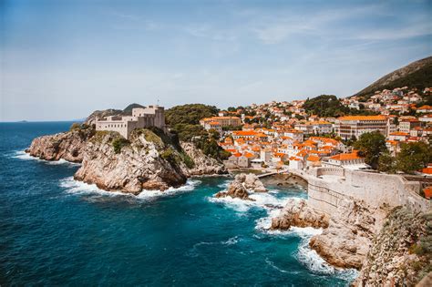 It is to the east side of the adriatic sea, to the east of italy. When is the Best Time to Visit Croatia? | Jacada Travel