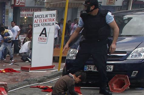 Turkey Police Disperse Pro Kurdish Protesters News Al Jazeera