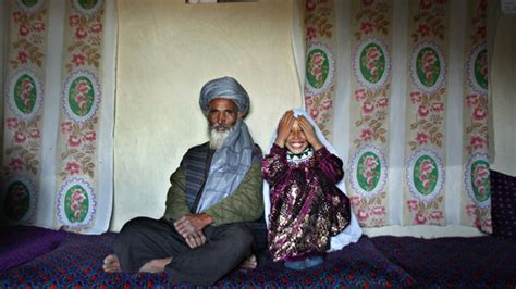 حقوق بشر ۶۰ درصد ازدواج‌ها در افغانستان اجباری و زیر سن است