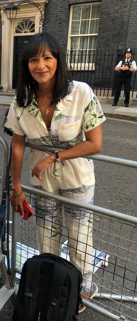 20 Beautiful And Gorgeous Ranvir Singh Images In 2020 Beautiful Gorgeous Singh Tv Presenters