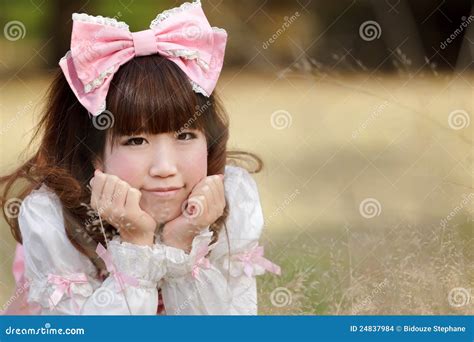 Aziatisch Lolitaportret Stock Foto Image Of Gelukkig