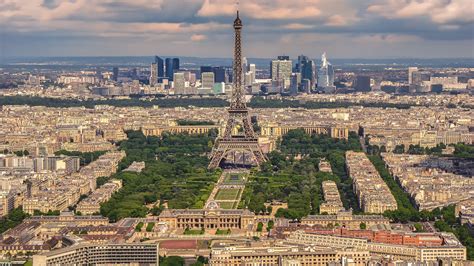 Wissen. Grossbaustelle Paris - Frankreichs Hauptstadt erfindet sich neu - Medientipp