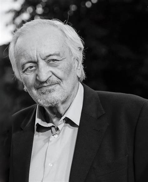 Známy glosátor sa dal zaočkovať! MILAN LASICA IS TO RECEIVE THE KRISTIAN AWARD AT THE ...