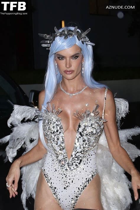 Alessandra Ambrosio Sexy Seen Showing Off Her Hot Tits While Arriving At The Carnevil Halloween