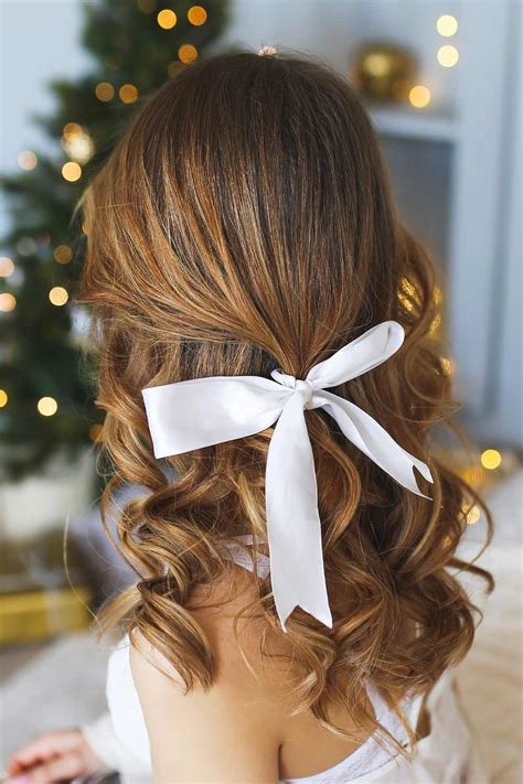 42 Super Cute Christmas Hairstyles For Long Hair