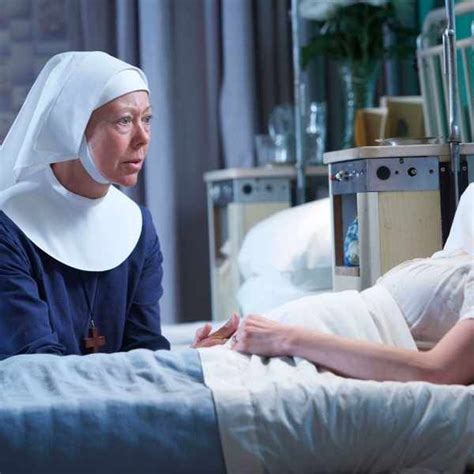 How Call The Midwife Filmed Thalidomide Birth Scenes Call The Midwife
