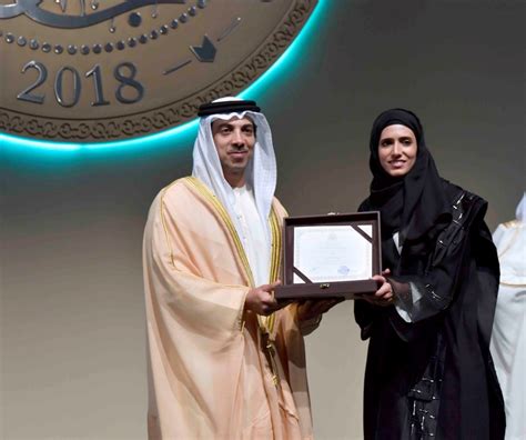 وكالة أنباء الإمارات منصور بن زايد يكرم الفائزين بجائزة الشيخ زايد