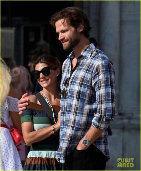 Jared Padalecki Goes For Romantic Gondola Ride In Venice With Wife Genevieve Photo 4592867