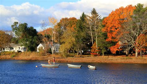 Fall Foliage And Autumn Images Of Kennebunkport Maine And Kennebunk Beach