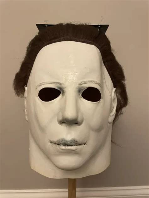 Trick Or Treat Halloween 1978 Michael Myers Mask Adult Costume 4499