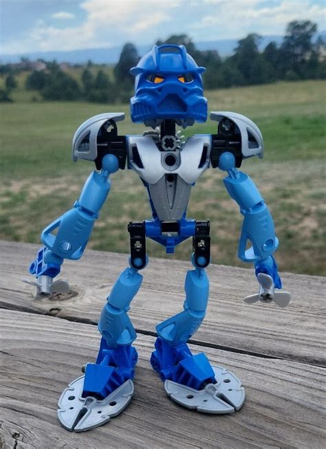 Lego Bionicle Toa Gali Nuva 8570 With Manual Instructionsのebay公認海外通販｜セカイモン
