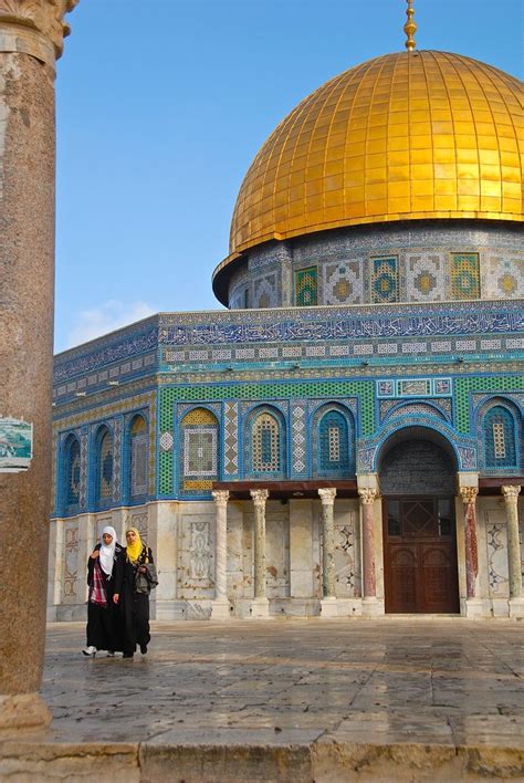 Al Aqsa Mosque Vs Dome Of The Rock The Dome Of The Rock Flickr Photo Sharing This