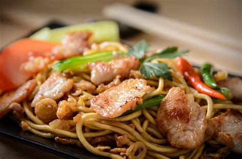 Simak resep ayam goreng ini. Bakmi Goreng Ayam | Bakmi Goreng Ayam. Stir fried chicken ...