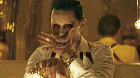 Ligue De Justice Zack Snyder Nous Donne Un Aperçu Du Nouveau Look Du Joker De Jared Leto Adoxa