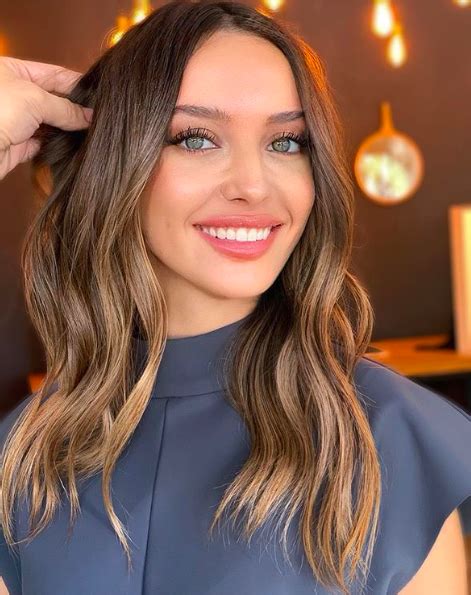 Barely there blonde highlights ash blonde caramel is a chic mix of warm and cool tones. 2021-bayan-sac-kesim-modelleri-ve-trendleri00014 ...