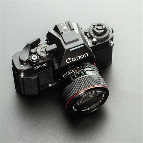 camera design,camera vector,camera aesthetic,vlogging camera #cameracanon | Vlogging camera 