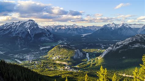 Then you're in the right place! Sulphur Mountain Canada 4K Ultra HD Desktop Wallpaper