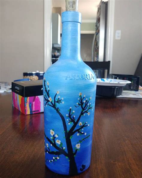 70 Adorable Wine Bottle Painting Ideas For Diy Home Décor Bottle