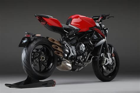 Mv agusta brutale 800 is distinctive at first glance. 2020 MV Agusta Brutale 800 Rosso Guide • Total Motorcycle