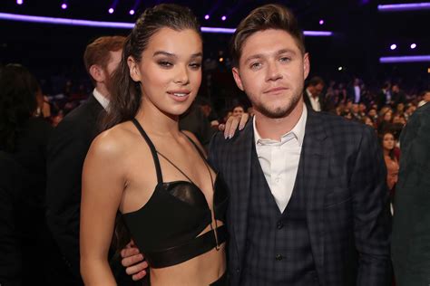 Niall Horan And Hailee Steinfeld Confirm Relationship Status With A Kiss