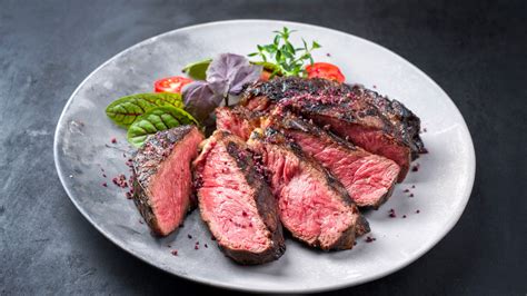 Why Some Restaurants May Strategically Undercook Your Steak
