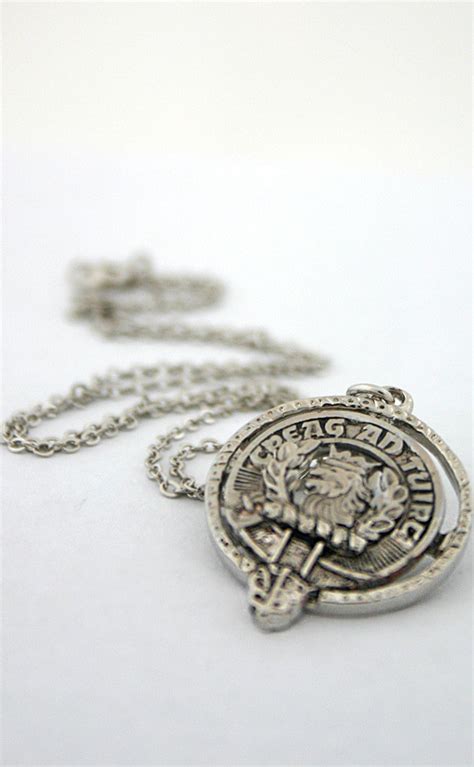 Clan Crest Pendant With Chain Clan