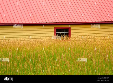 Hay Roof Hi Res Stock Photography And Images Alamy