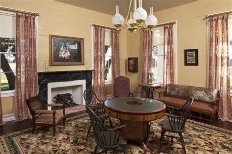 Bastrop County Plantation House Traditional Living Room Austin