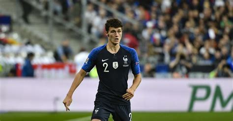 Benjamin pavard, latéral droit de l'équipe de france et héros des huitièmes de finale de la coupe du monde est fou amoureux de la belle rachel trapani et cette femme, c'est rachel trapani legrain, qui fut miss france en 2007 et file le parfait amour avec le footballeur depuis quelques semaines. Benjamin Pavard lors du match de ligue des nations ...