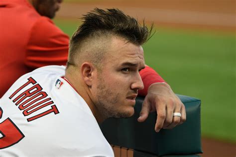 36 Mohawk Haircut Styles And Ideas Anyone Can Rock In 2022