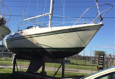 1974 Newport 27 Power Boat For Sale