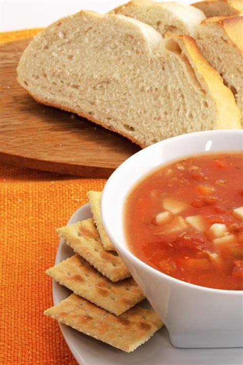 Manhattan clam chowder with plenty of clams, tomatoes, carrots, and potatoes is ready in under an hour for a quick weekday lunch or dinner. Fresh Manhattan Clam Chowder Crockpot Recipe | CDKitchen.com
