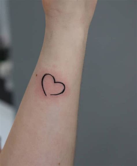 top 71 best small heart tattoo ideas [2020 inspiration guide]