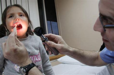 Cuando hablamos de paladar hendido nos referimos a una comunicación anormal entre la cavidad oral y nasal, así como con el seno maxilar. La Capital | Labio Y Paladar Hendido Requieren De Tratamiento Integral Tras Cirugia