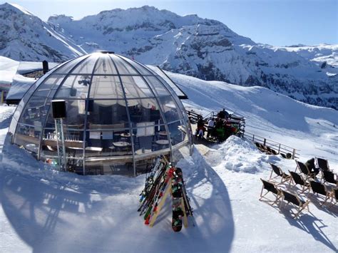 Frisch verschneit präsentiert sich adelboden einen tag vor den rennen im wunderschönen winterkleid. Après-ski Adelboden/Lenk - Chuenisbärgli/Silleren ...