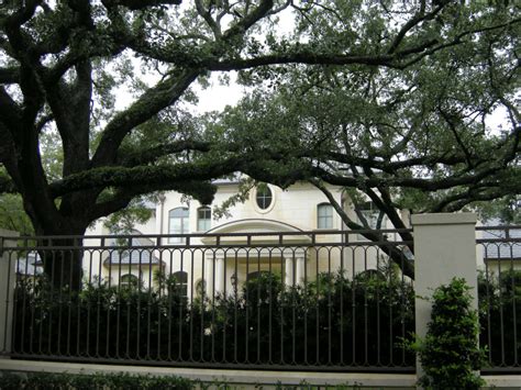 After Move To 105 Million River Oaks Mansion Joel Osteen Sells Land