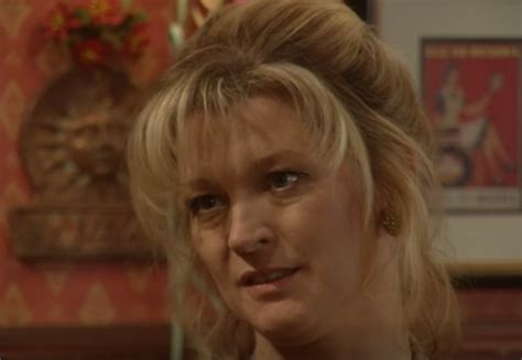 Eastenders Viewers Notice Kathy Beale Hasn T Aged Since Sharongate