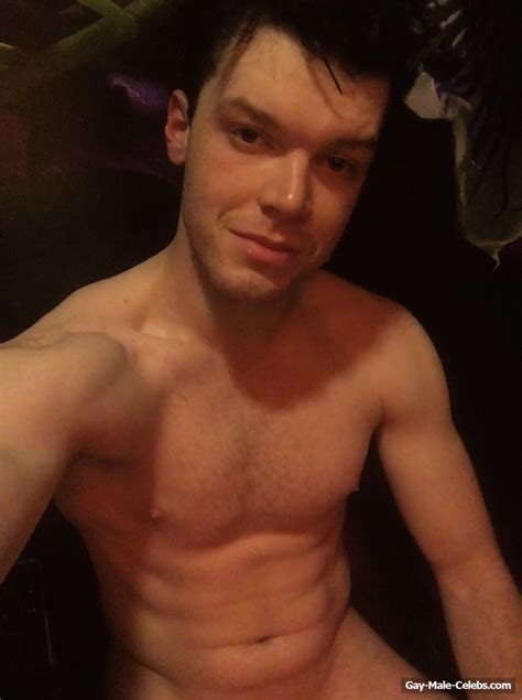 Free Sexy Cameron Monaghan Nude Selfie Photos Men Scenes