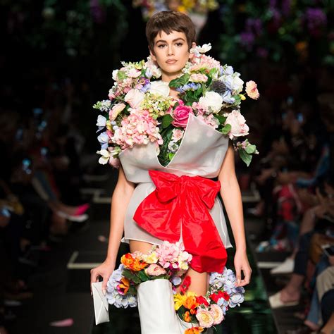 Nasleduj Nás Nepokoj Podaj Sa Fashion Flowers In Box šialenec Dedí Mathis