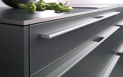 Contemporary Kitchen Cabinets Handles