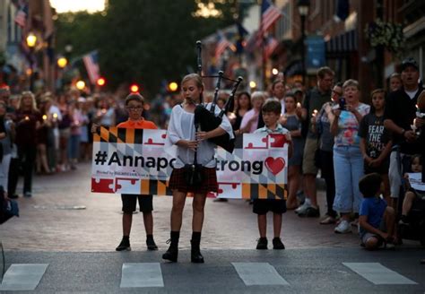 Hundreds Gather In Annapolis To Remember Shooting Victims ロイター