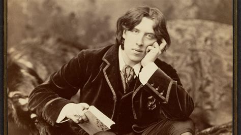 Oscar Wilde Biography Always Looking At The Stars Biographies By