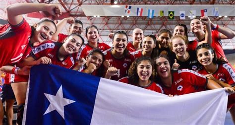 Un histórico logro consiguió este domingo la selección chilena femenina al. Selección chilena femenina conoció a sus rivales para ...