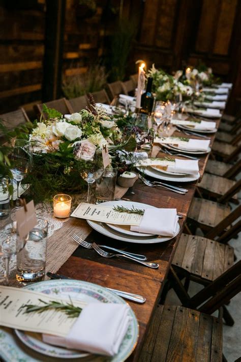 30 Cozy Rustic Wedding Table Décor Ideas - Weddingomania
