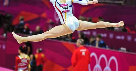 Gymnast Sandra Izbasa Imgur