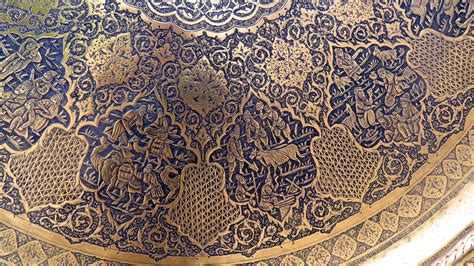 Vintage Older Persian Iranian Iran Brass Engraved Tray 35 Diameter